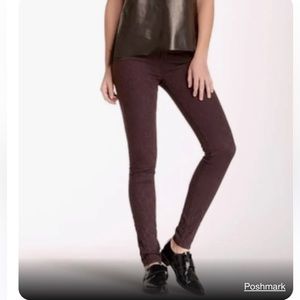 Vince Size 26 Mulberry & Black Textured Jeans